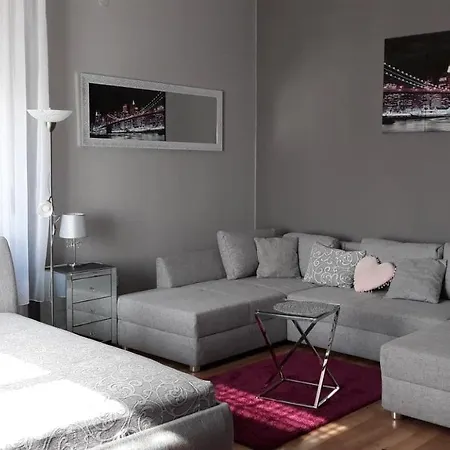 Anker Silver Dream شقة *