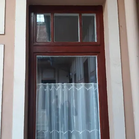 شقة Anker Silver Dream