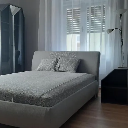 شقة Anker Silver Dream *